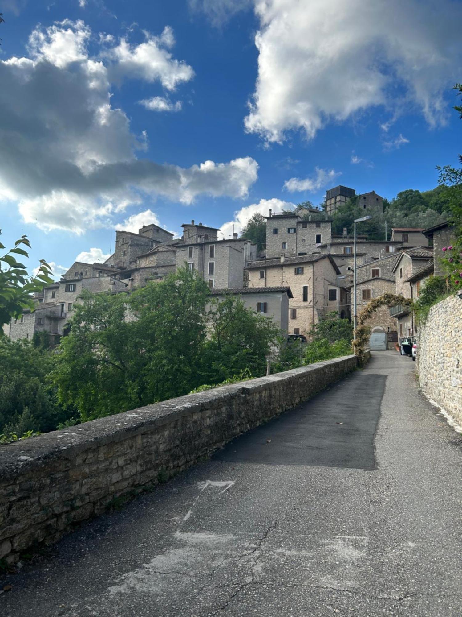 Appartamento Storico A Valle San Martino Di ספולטו מראה חיצוני תמונה